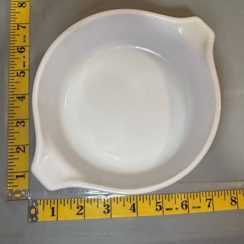 Pyrex Autumn Harvest Wheat Small Round Dish, No lid, Brown White Vintage Retro